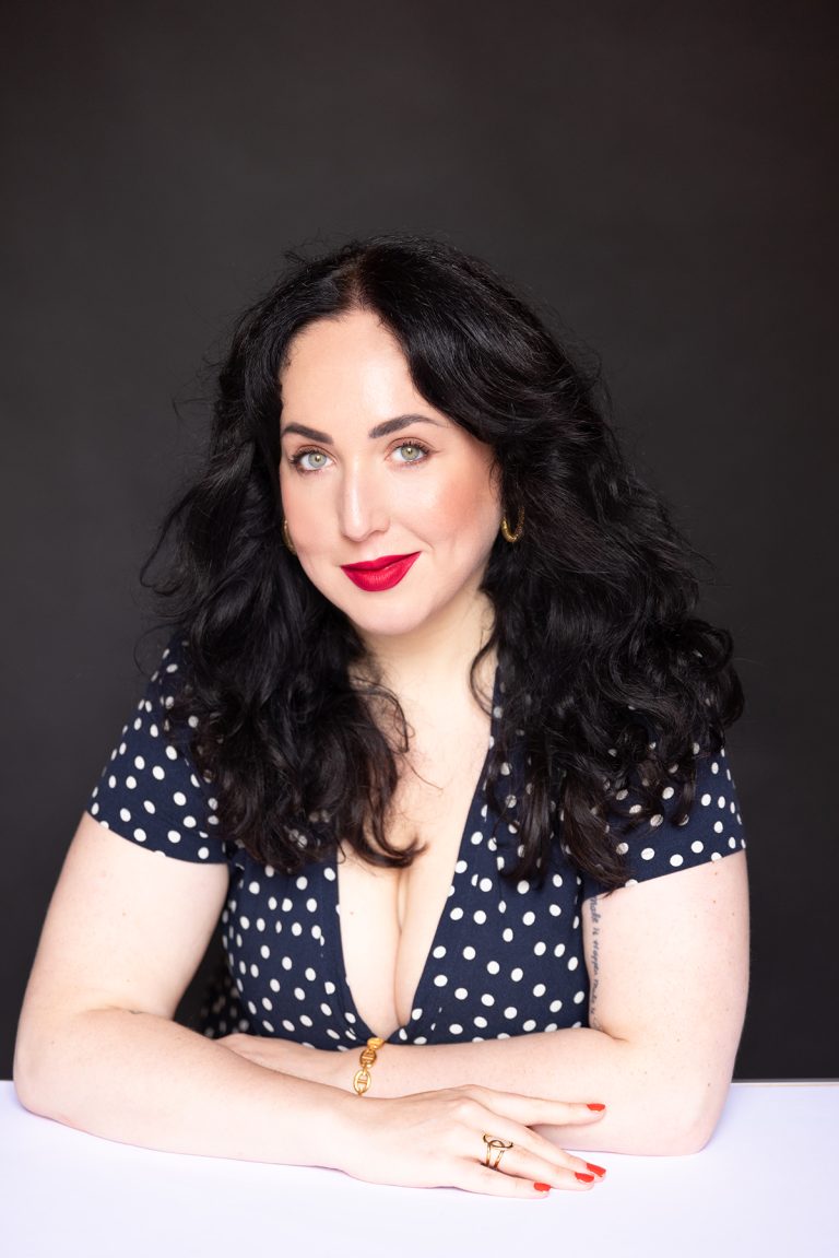 portrait de Rachel Saddedine Photographe professionnelle